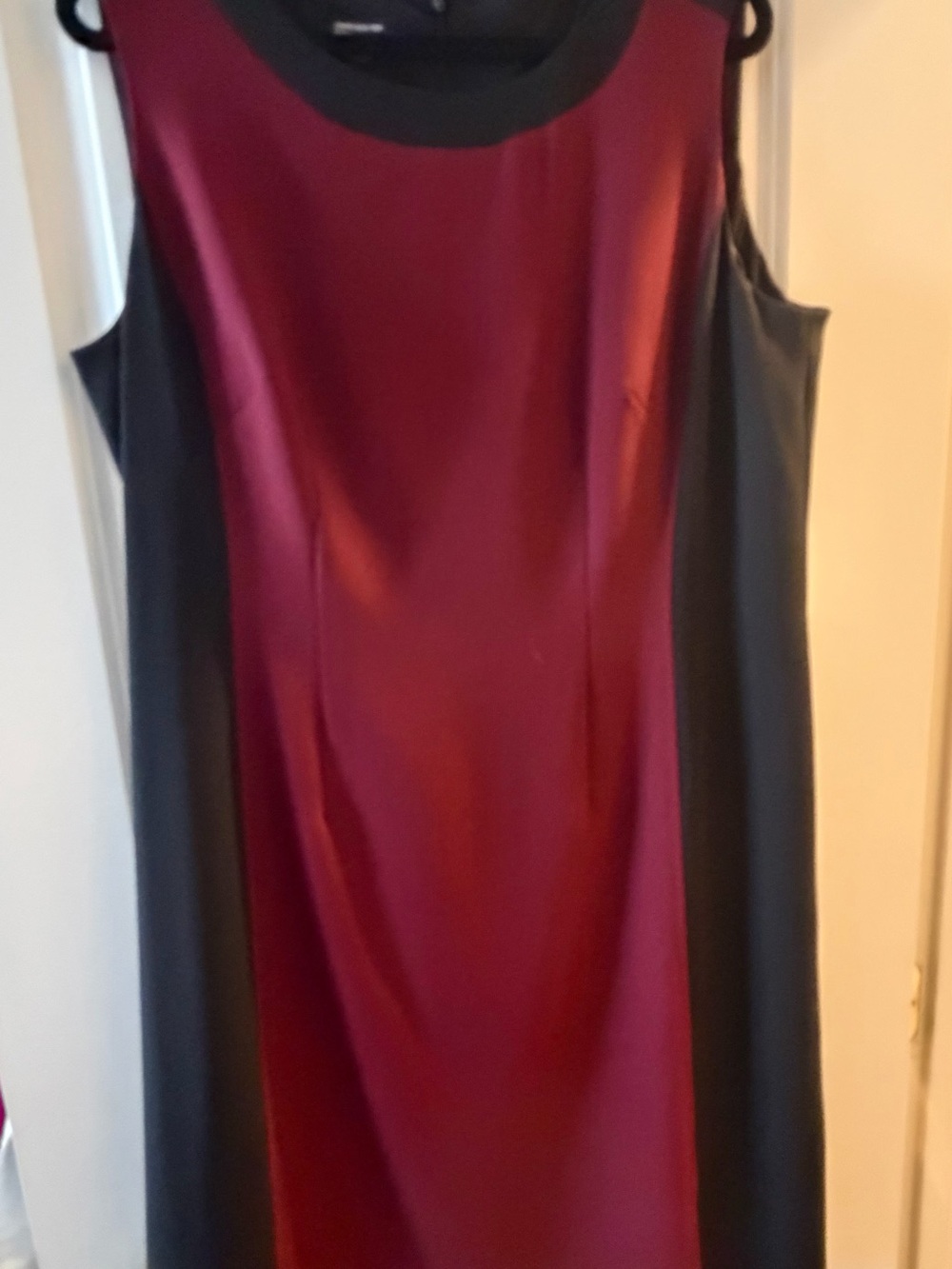 Jones New York Burgundy and Black Two-Tone Sheath Dress 16W